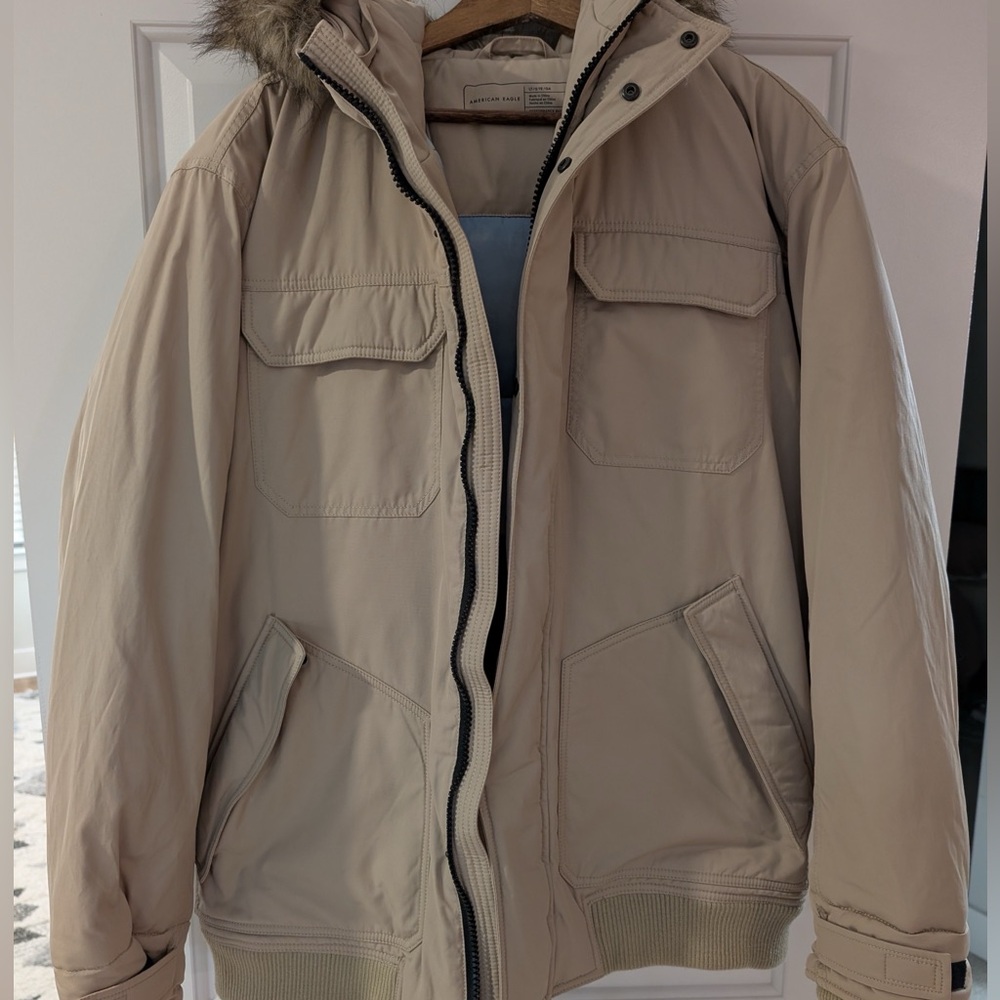American Eagle - Men’s bomber style coat with detachable fur hood
